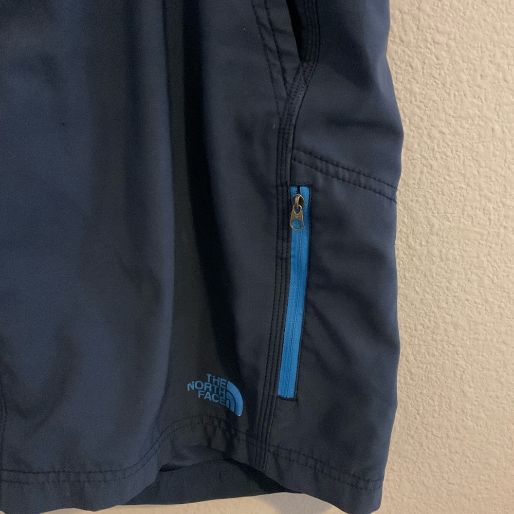 The North Face Athletic Shorts / Swim Trunks - Picture 3 of 7